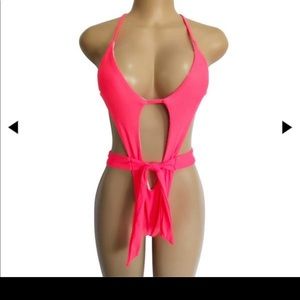 NWT Fashion Miami styles baiting suit